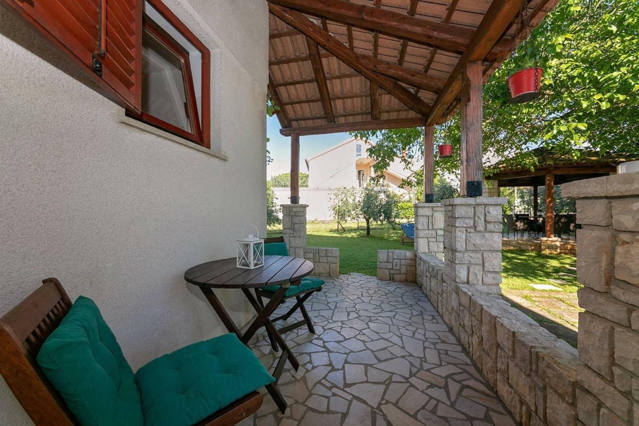 Studio Apartment Vrsar Exterior photo